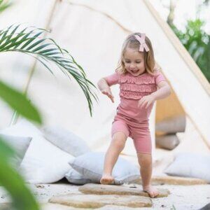 Maniere‎ Child Ruffle Ruched Short Set Rose 18 M